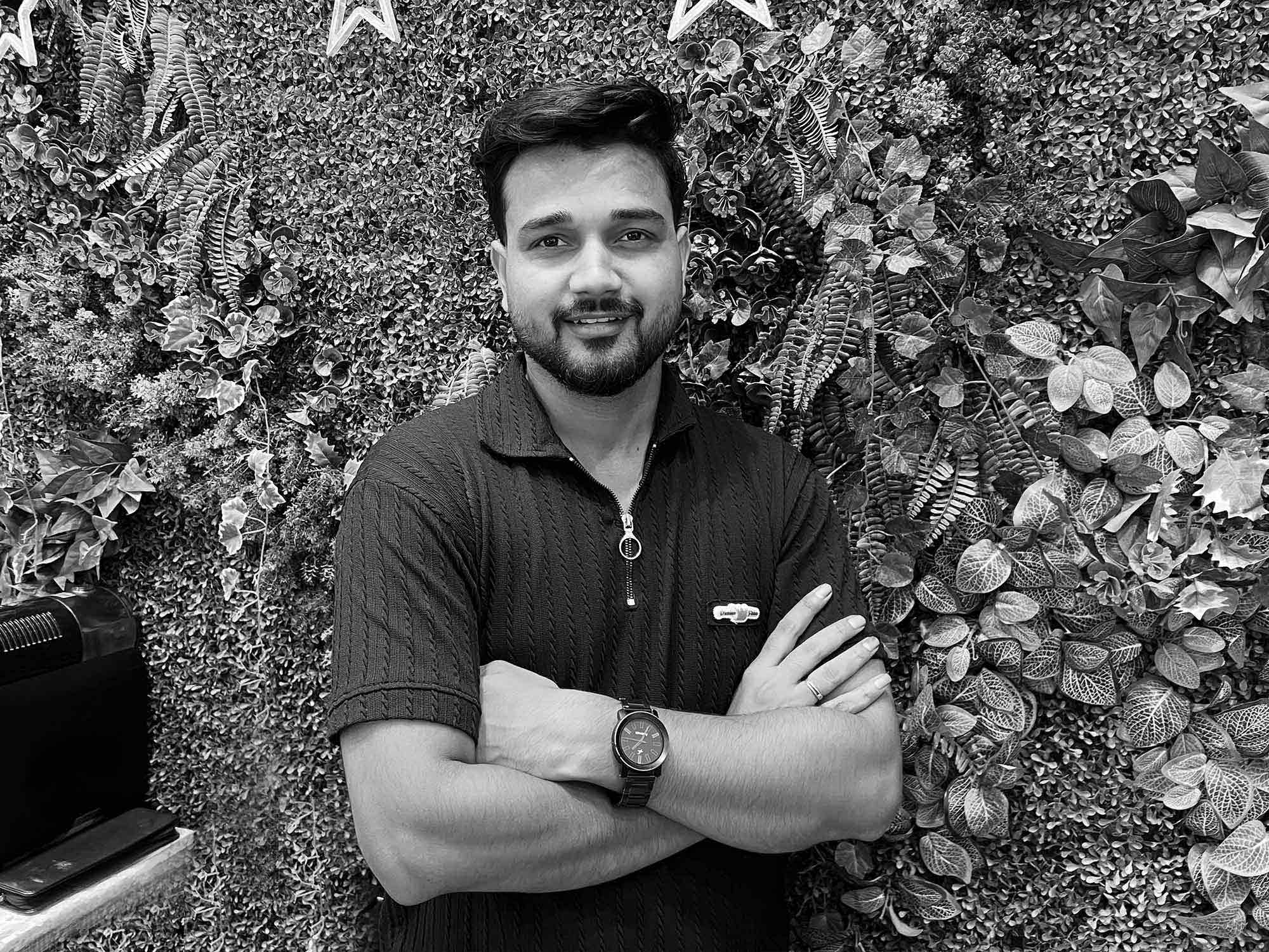 Mohsin Ansari - Stylist Mohsin Ansari - Stylist